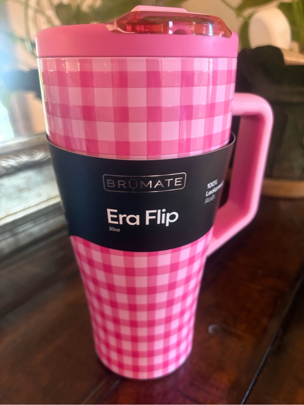 BrüMate Era Flip Insulated Travel Mug - Pink Gingham
